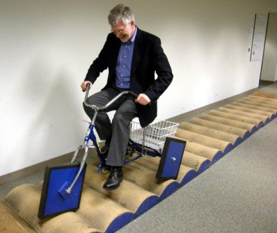 sepeda beroda persegi - 0